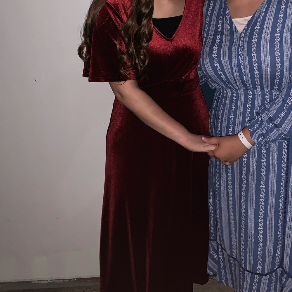 Women’s Velvet Midi